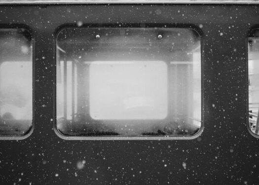 In praesentium aut et aut